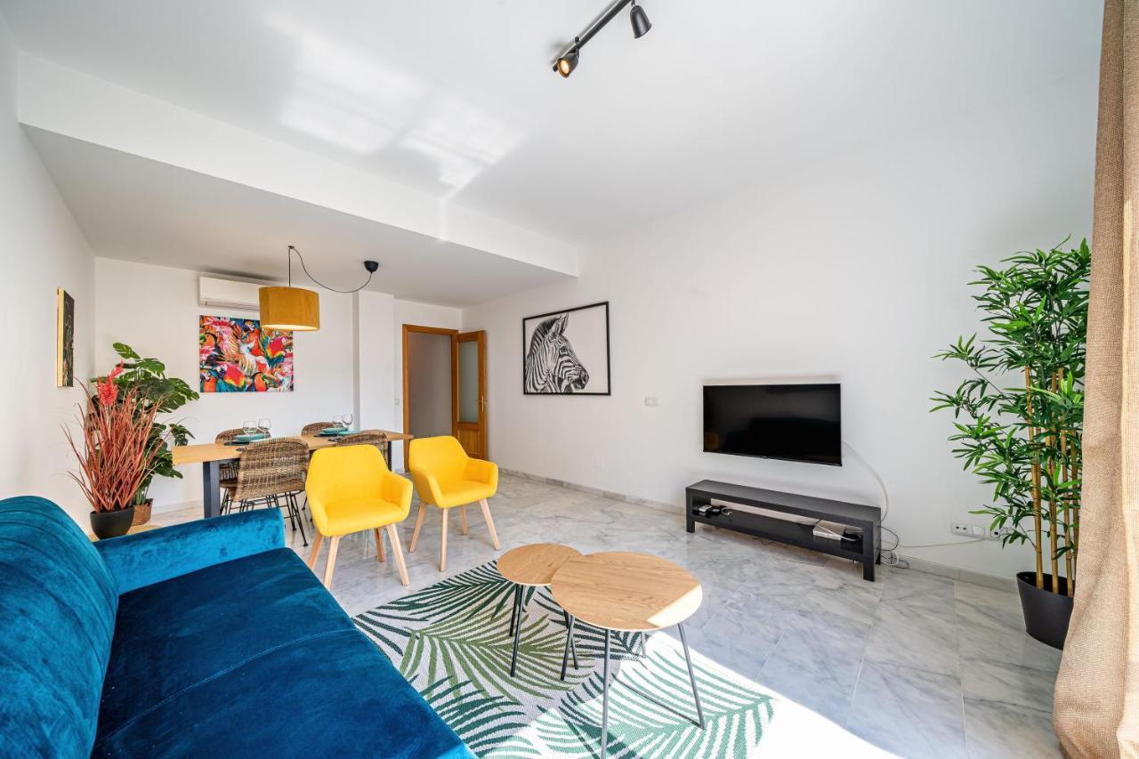 Heart Location & Parking Apartment Малага Екстериор снимка