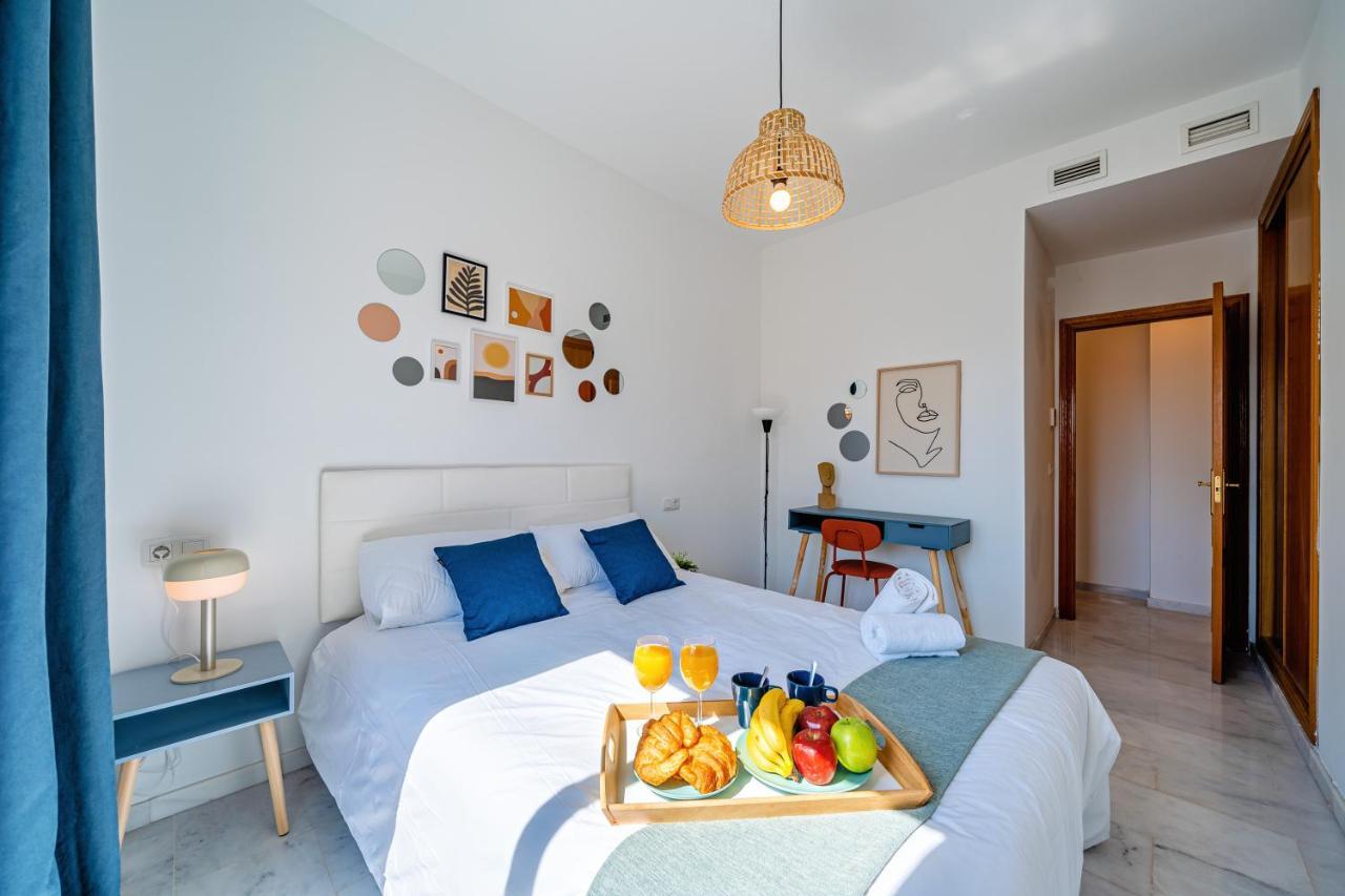 Heart Location & Parking Apartment Малага Екстериор снимка