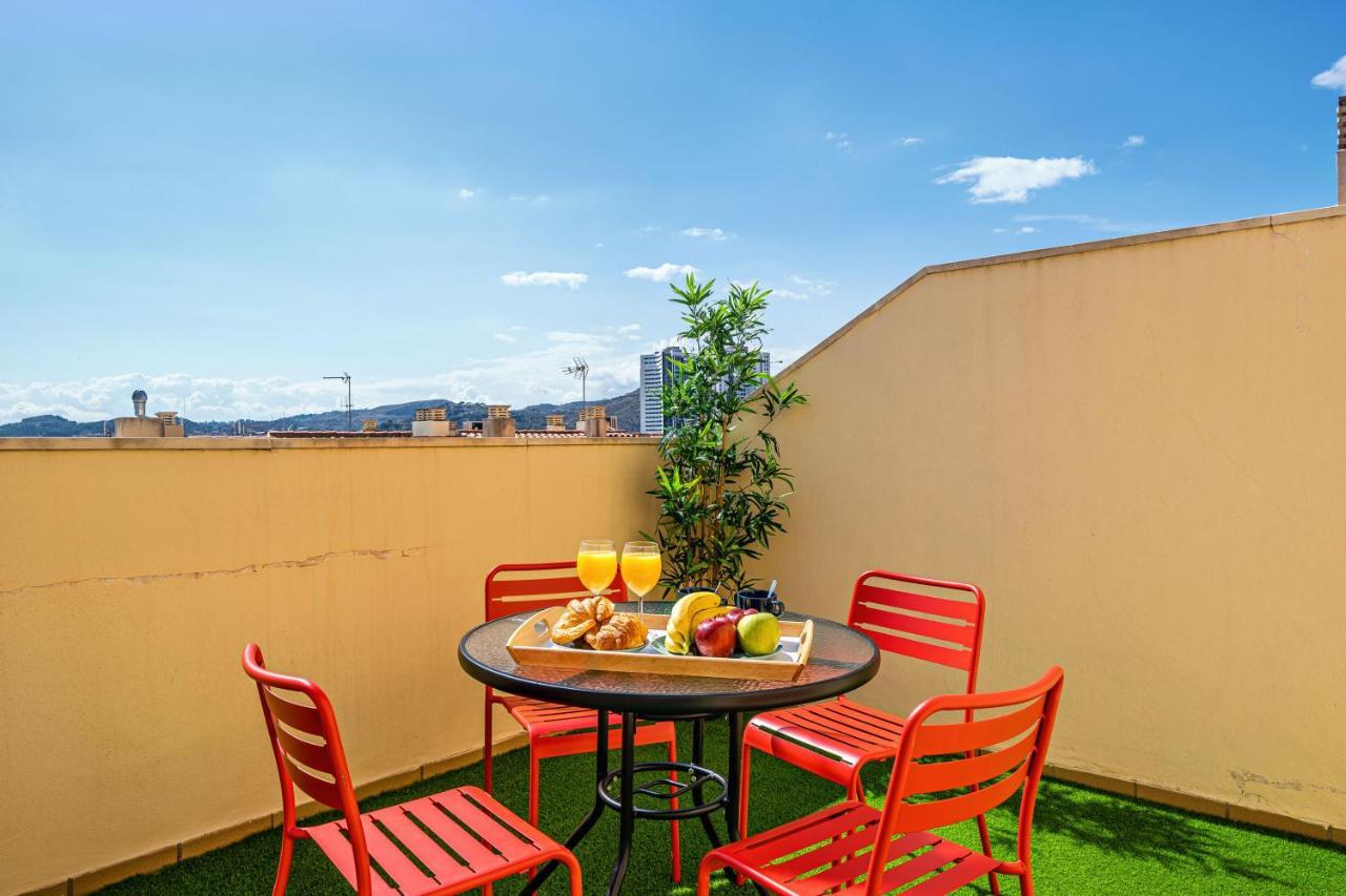 Heart Location & Parking Apartment Малага Екстериор снимка