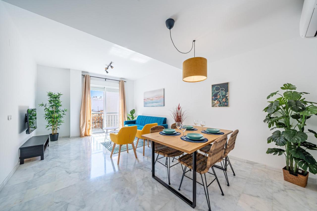 Heart Location & Parking Apartment Малага Екстериор снимка